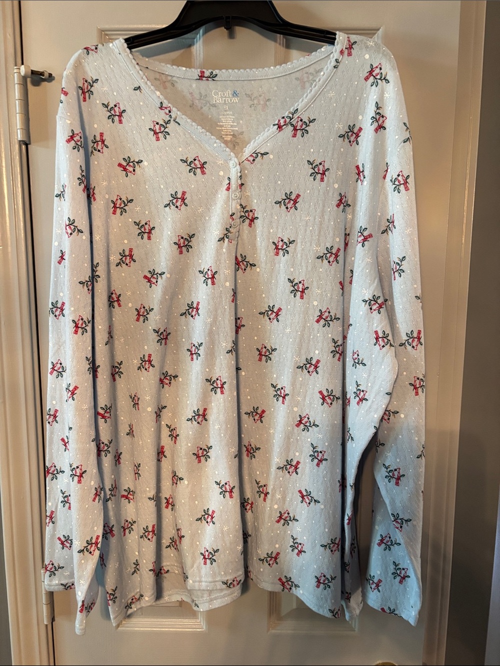 croft & barrow Light Blue Sleep Shirt with Red Cardinals on Green Branches NWT